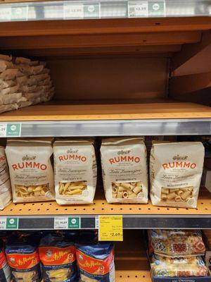 Rummo pasta, my favorite.