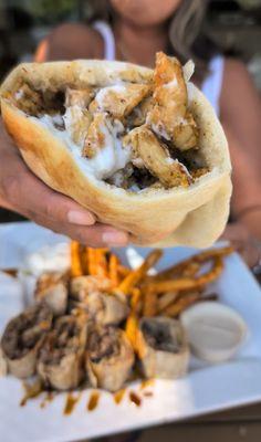 Chicken pita pocket