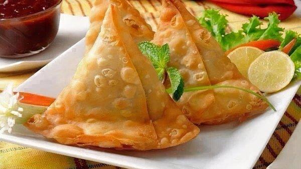 Vegetable samosas