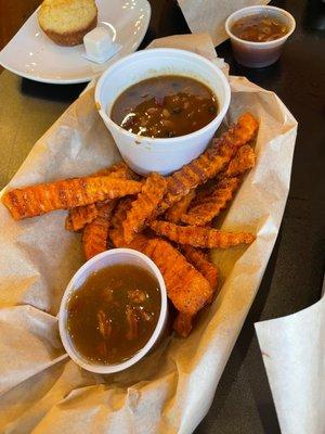 Delicious sweet potato fries with some yummy dipping sauce