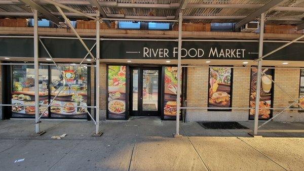 River Food Market