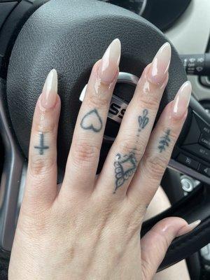 Natural gel nails stiletto fills