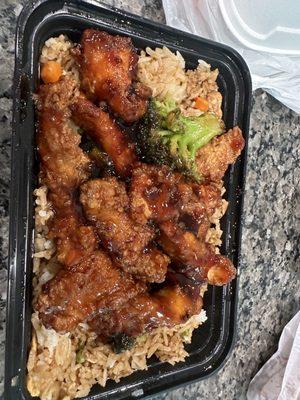 General Tso's chicken with fried rice