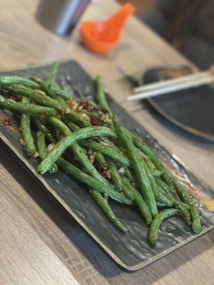 Garlic green beans