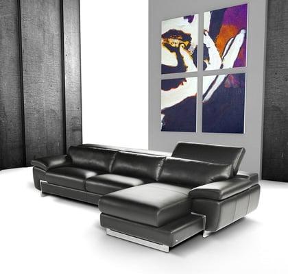 http://www.unitedfurnituregroup.com/oregon-1-black-full-top-grain-italian-leather-sectional-by-nicoletti.html