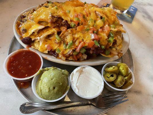 Small nachos with chicken