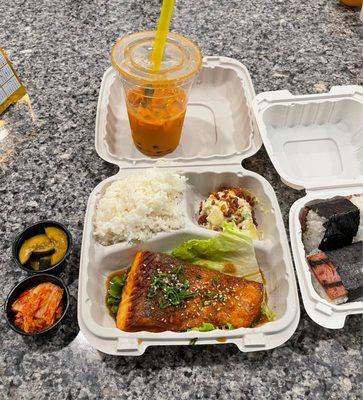 Delicious Salmon with their Kalbi Sauce, Spam Musubi, and Thai Tea!!!!!!! Mmmmmmmm!!!!