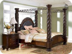 Bellagio Furniture Store is located in the furniture row of Houston, Texas where we specialize in household furniture like couch, mattress,