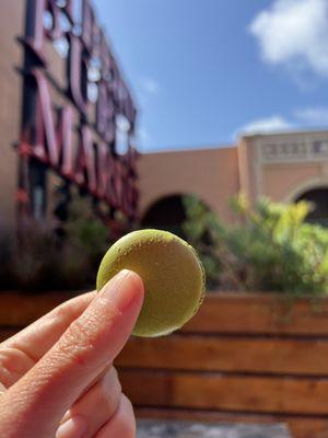 Pistachio macaroon