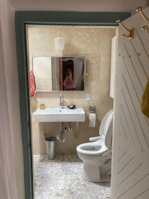 studio Ortho-bionomy bathroom