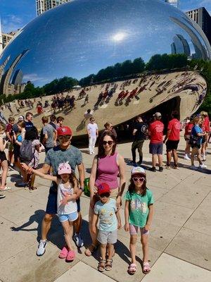 Cloud Gate is close..it's like a 1min, look at this kids..take a photo and move on.