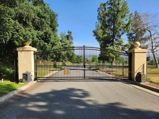 Double Iron Automatic Gate