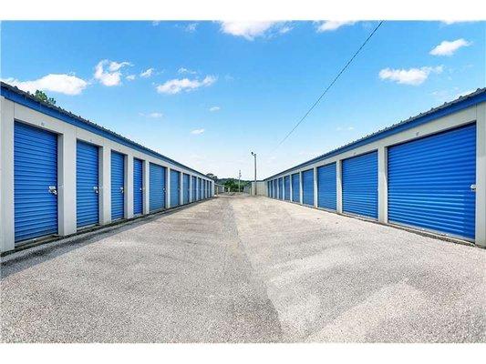 Exterior Units - Storage Express at 6324 State Road 37, Mitchell, IN 47446