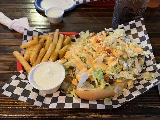 Fried Shrimp Po' Boy w/fries