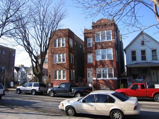 Steel lintel in old brick bldg.--common cause of leakage