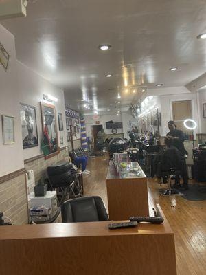 1617 Barber Shop & Beauty Salon