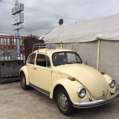 1971 beetle Valve job and replacing Head. classic roof rack ready for the coastline !