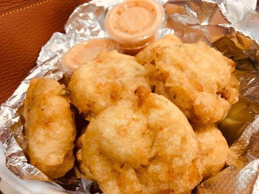 10 Piece Conch Fritter Balls with Special Sauce