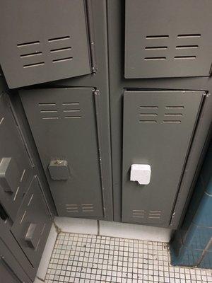 Medium lockers