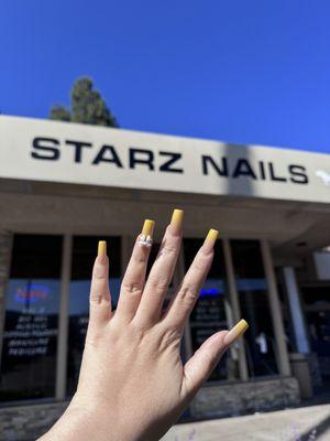 Starz Nails