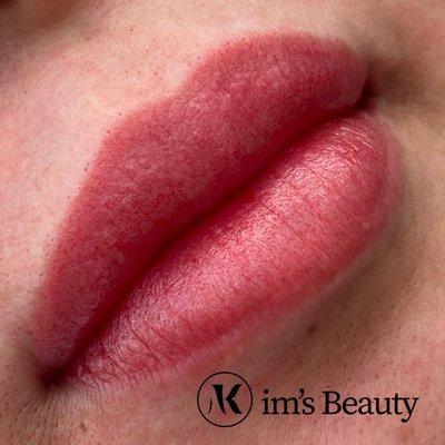 Lips blush permanent