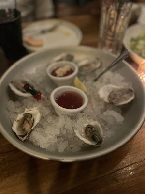 Half dozen oysters