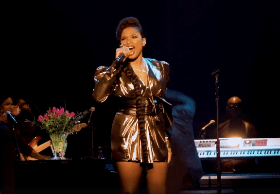 Jennifer Hudson at Mayne Stage