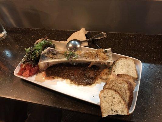 Bone marrow with crostini