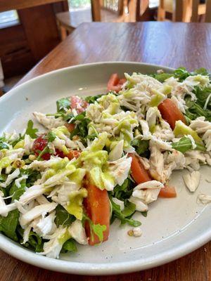 Heirloom tomato salad with crab