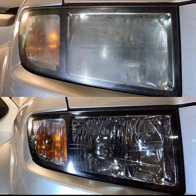 Before and after of Headlight Restoration on Honda Ridgeline