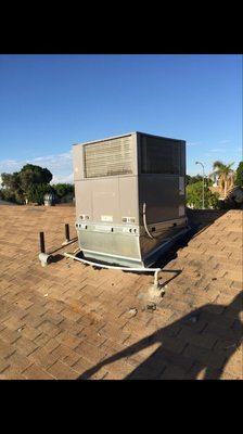 Bryant package heat pump rooftop unit installation