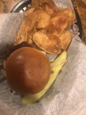 Beef brisket & chips