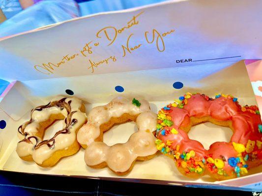 3x Premium Japanese Mochi Donuts Chai mochi donut, Churros mochi donut can't remember the pink one