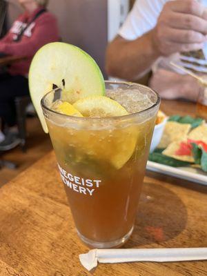 Apple cider mojito