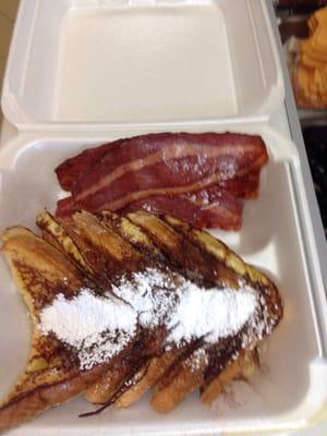 French toast w turkey bacon!! Mmm