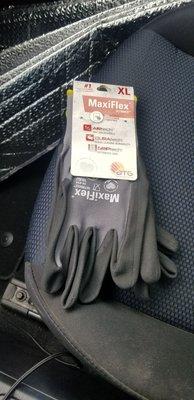 MaxiFlex gloves