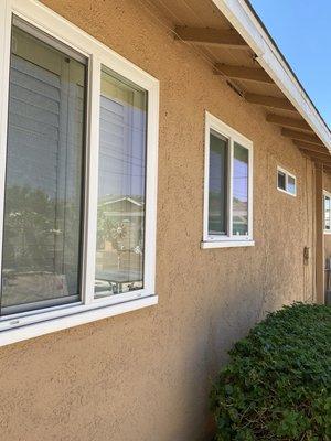 Exterior windows cleaned , screens washed, tracks brushed !