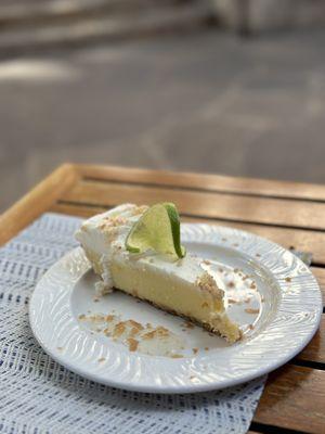 Key lime cake