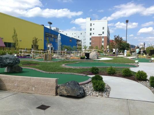 Mini golf courses viewed from the beginning.