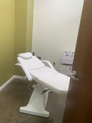 Private Waxing station