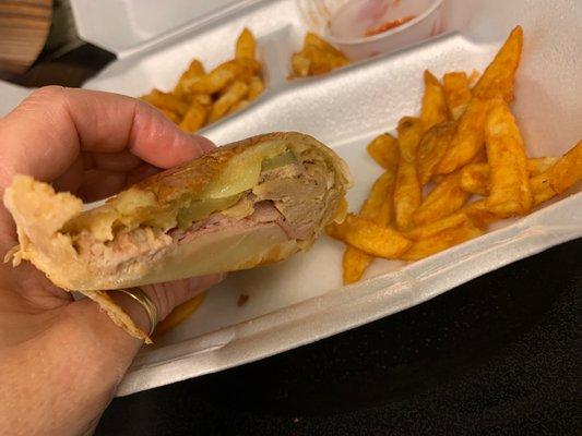 Cuban sandwich w fries