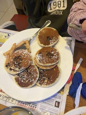 Kids Chocolate Chip Pancakes