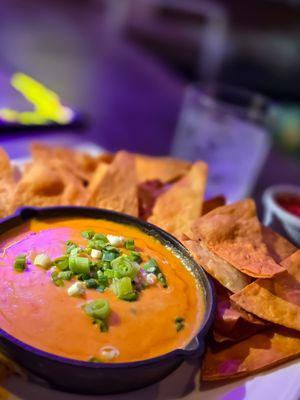 ********** Ten stars for the queso dip. Everyone loved it! Staff is great, too !