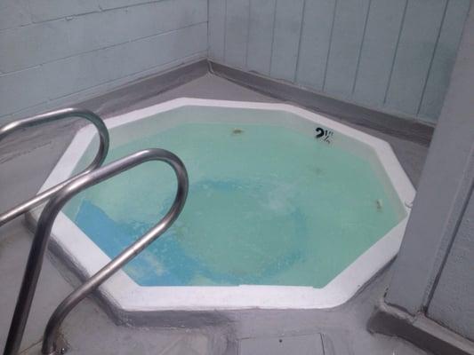 Access to jacuzzi and sauna - all to myself!