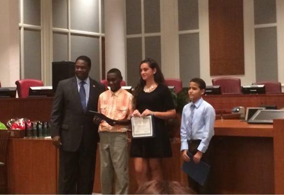 Student award recipients with Mayor Alvin Brown