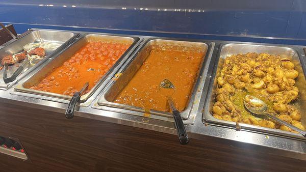 Tandoori Chicken, Meatball Makhani, Chicken Tikka Masala, Dum Aloo