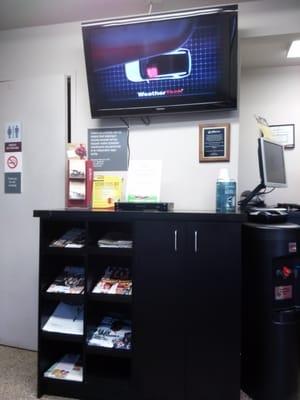 Nice waiting area....flat screen T.V. while you wait!!!!