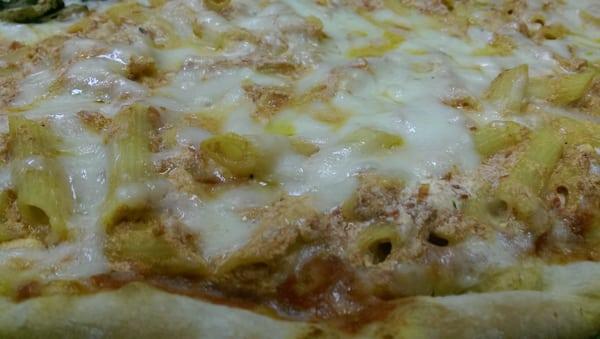 Baked Ziti Pizza!