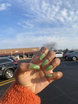 Dip powder on real nail with foil designs