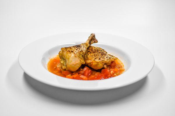 braised chicken in white wine sauce with vegetables